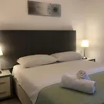 Διαμέρισμα Kiparissi