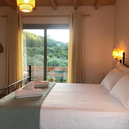 Kiparissi Apartament *